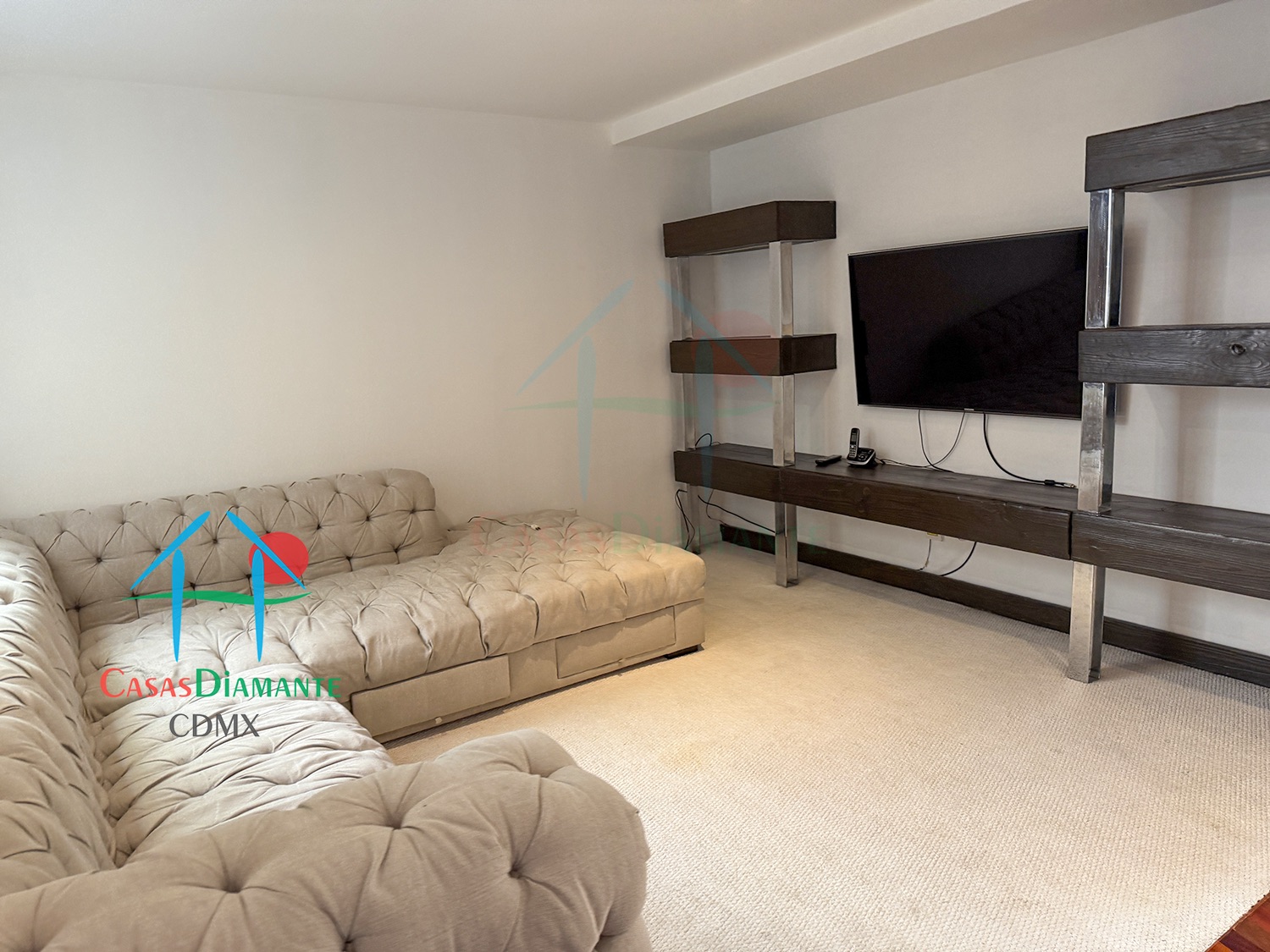 Polanco Tres Picos Rojo - Sala de TV 1 Polanco Tres Picos Rojo - Sala de TV 1